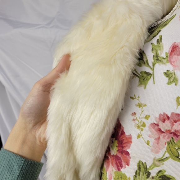 Children's place Faux Fur coat xl - Picture 7 of 16